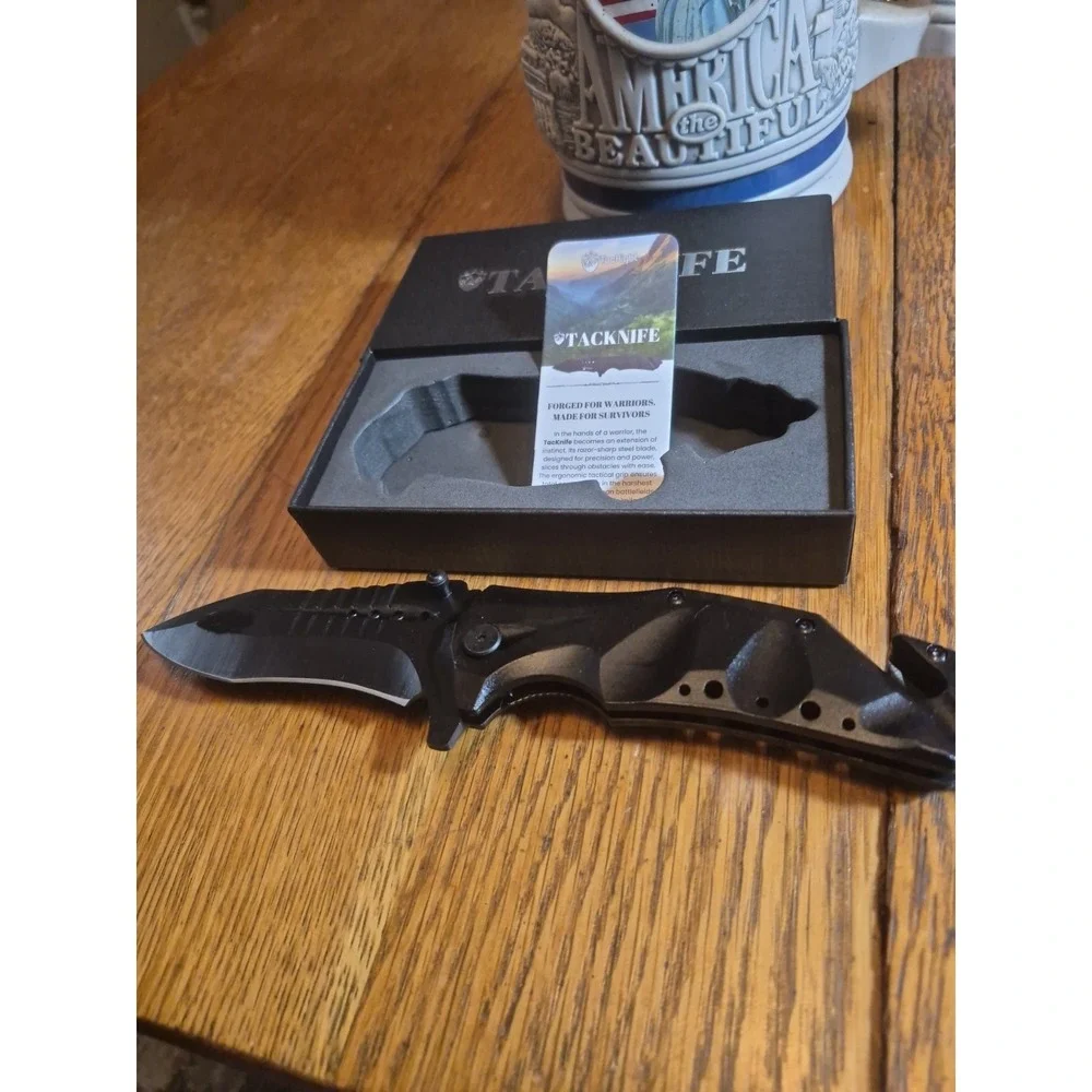 Tack Knife